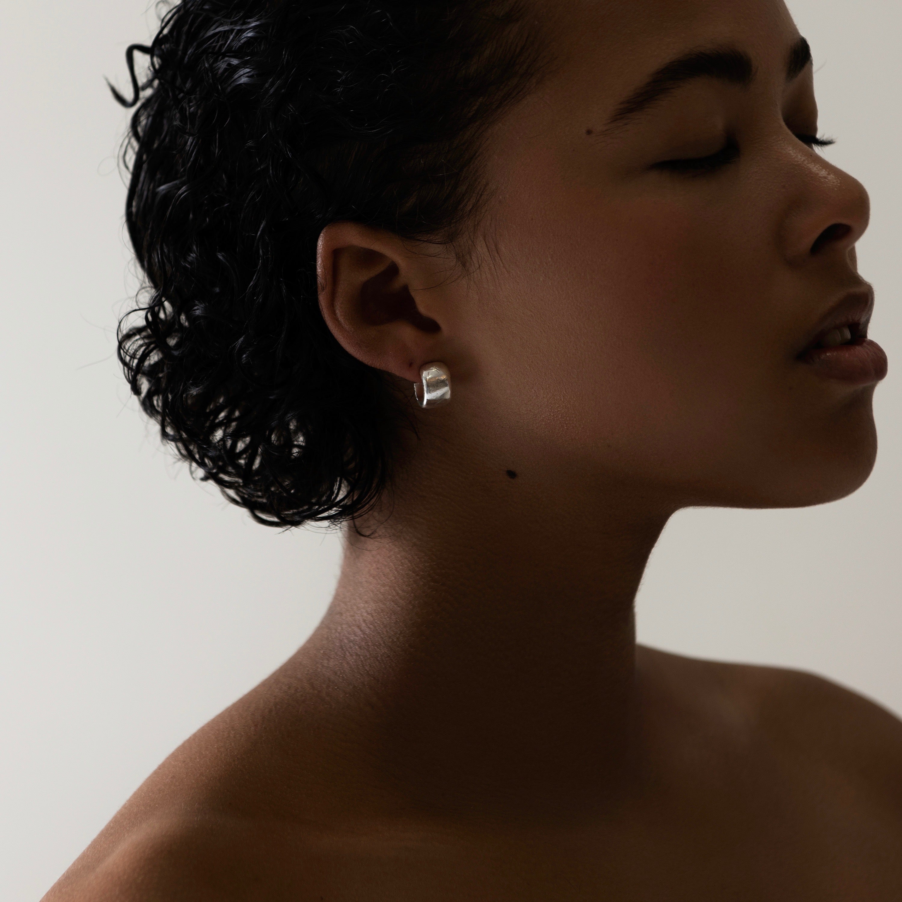 0.8 Wide Hoops - Silver